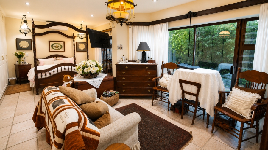 5 Bedroom Property for Sale in Outeniqua Strand Western Cape